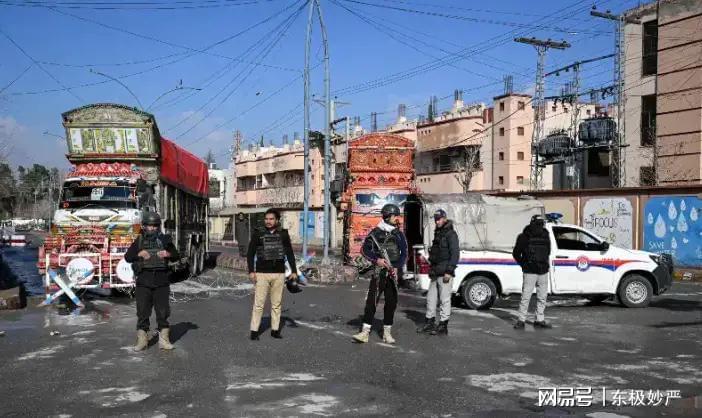 博万体育app下载-谁碰中巴项目灭谁？瓜达尔港遇袭，48小时击毙177人，中方4字回应